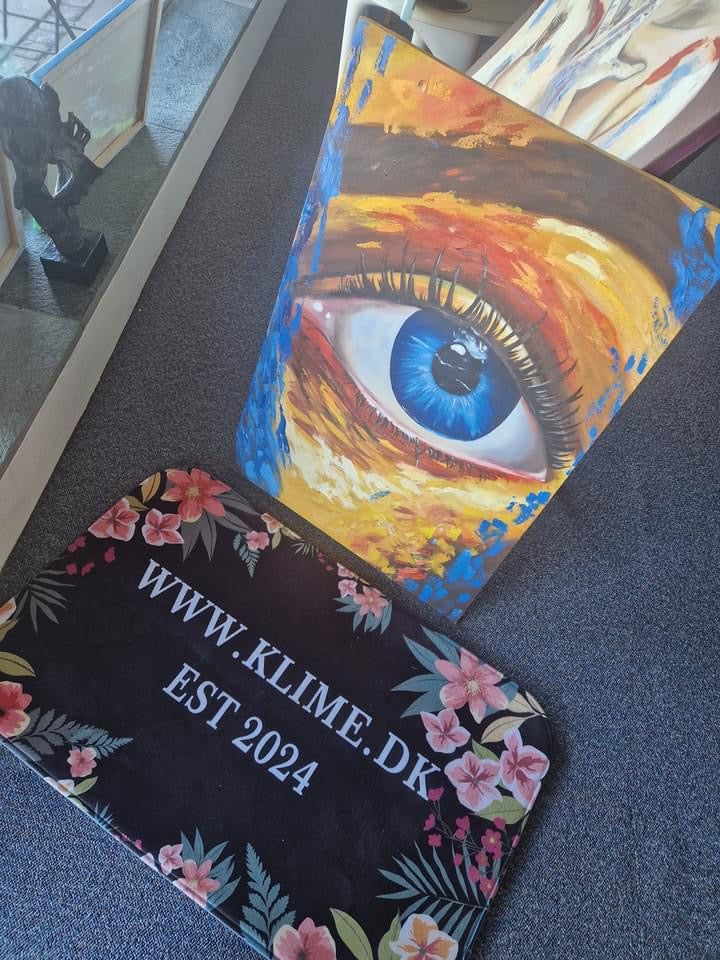 Eyes